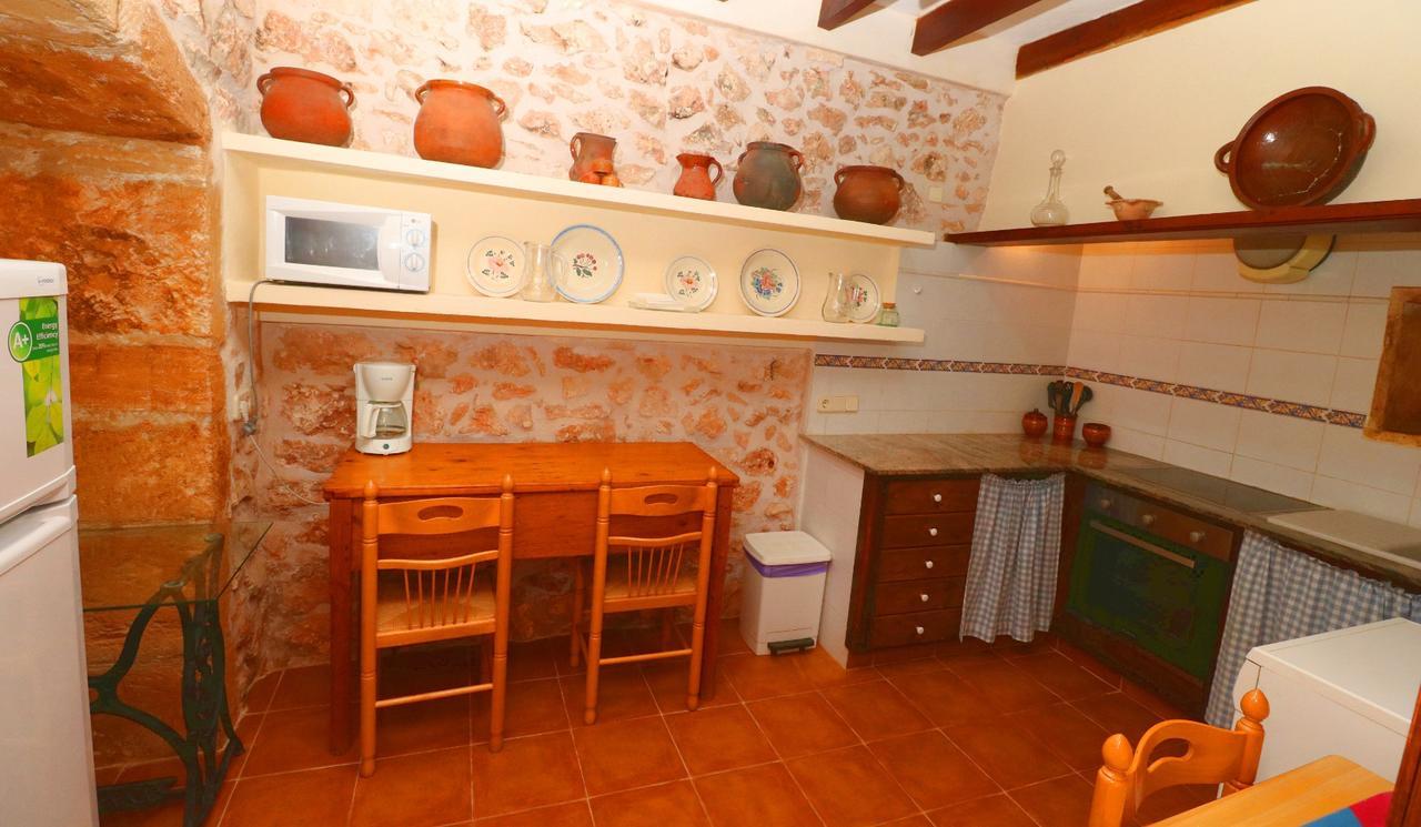 Can Cova Llombarts Buitenkant foto