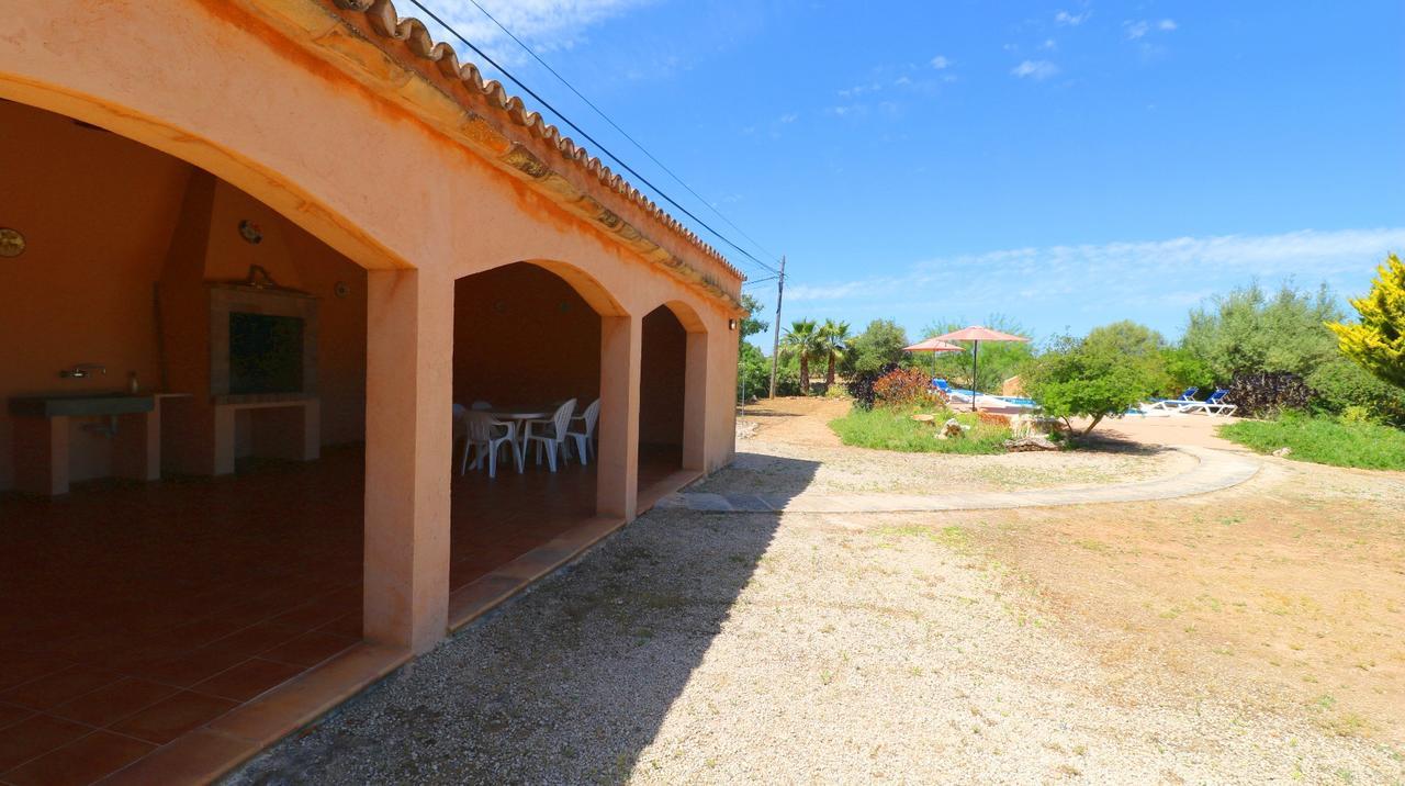 Can Cova Llombarts Buitenkant foto